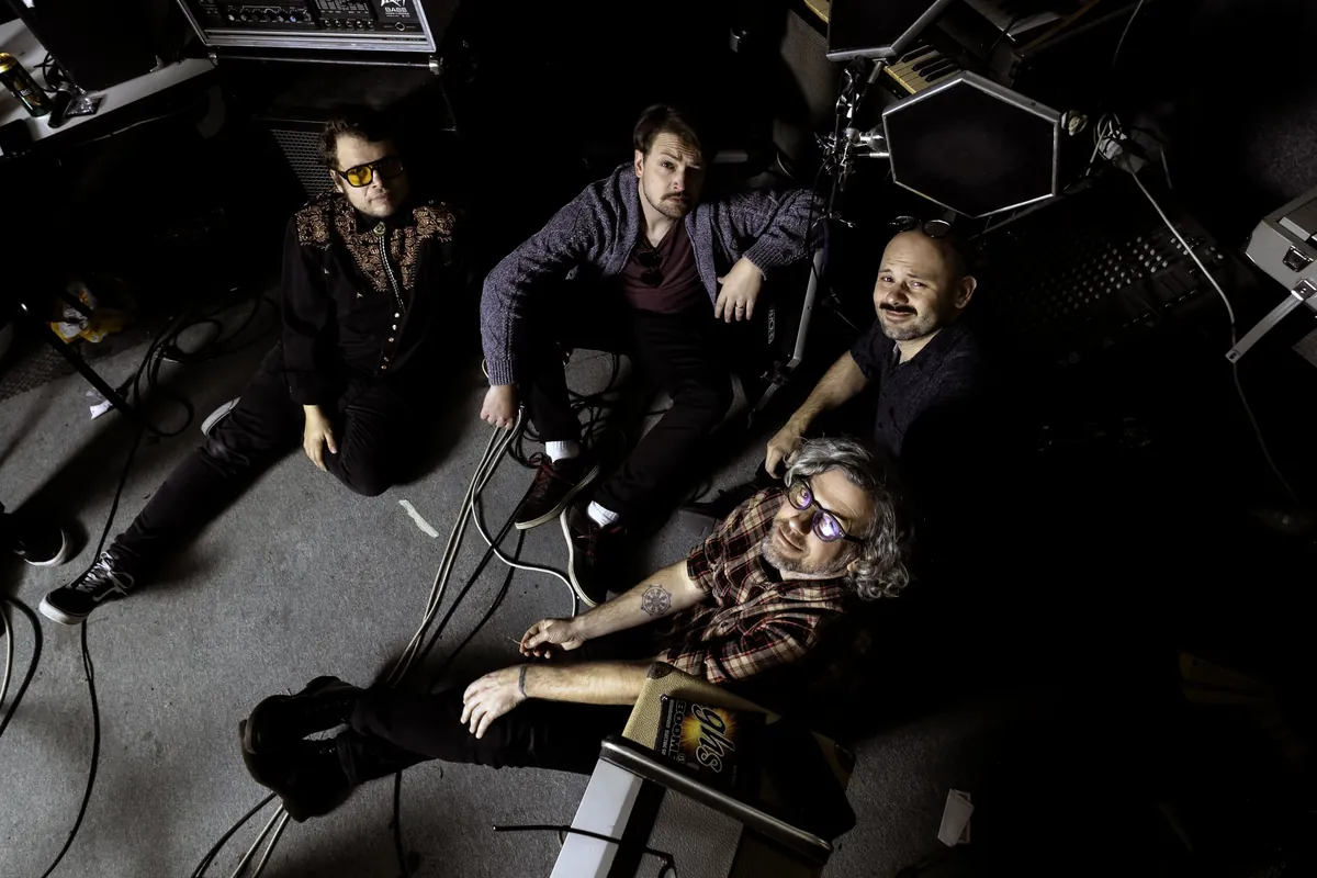 The Atavists ve zkušebně z nadhledu